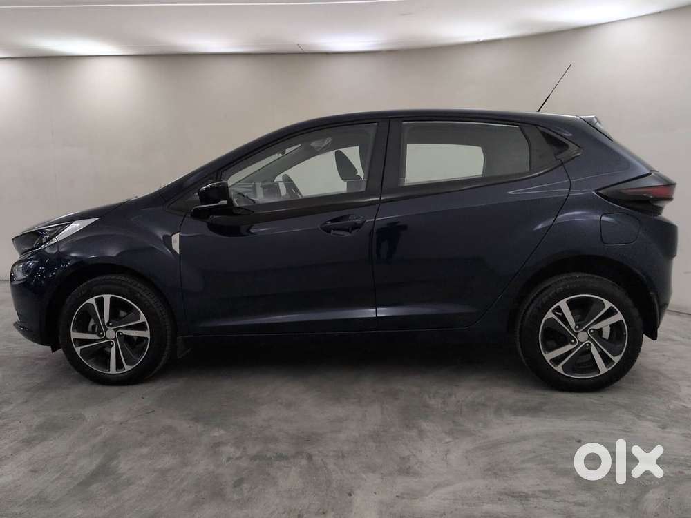 Tata Altroz Xza Petrol, 2025, Petrol