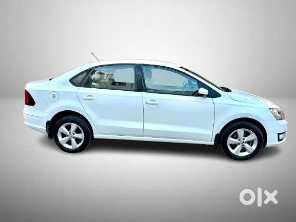 Skoda Rapid 1.0 Tsi Ambition, 2017, Petrol