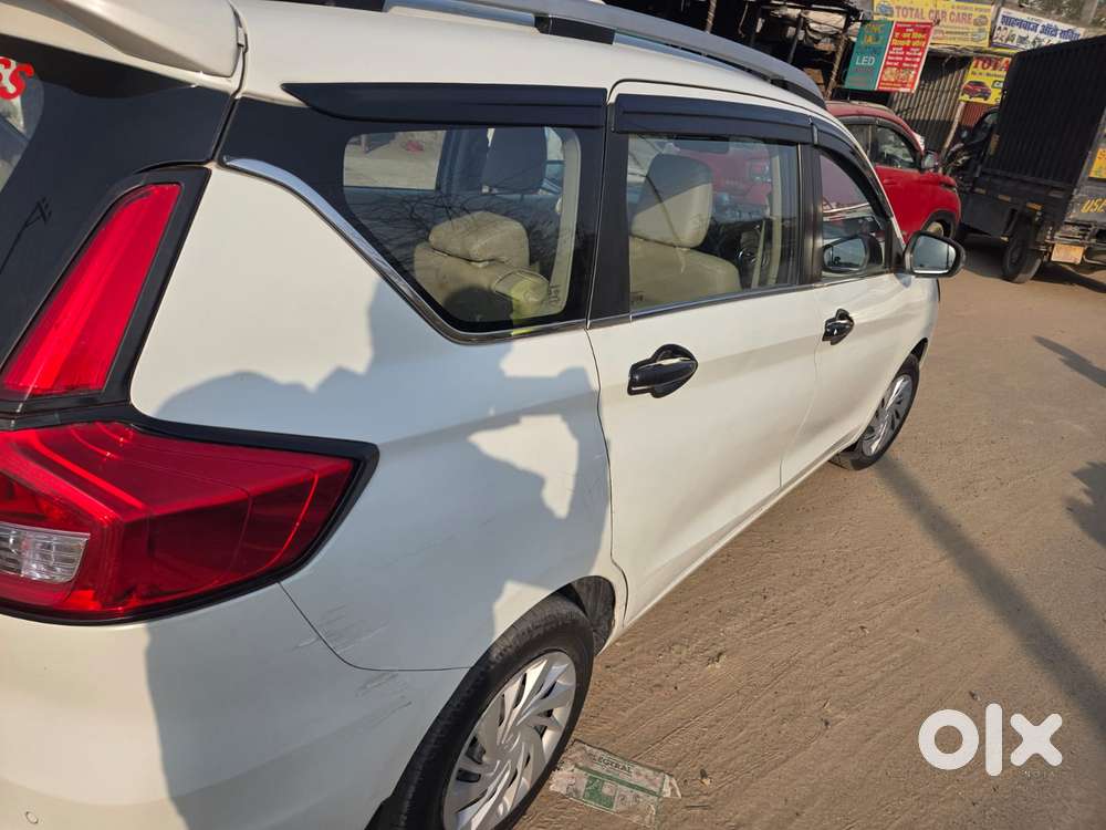Maruti Suzuki Ertiga 2022-2023  Vxi, 2023, Cng & Hybrids