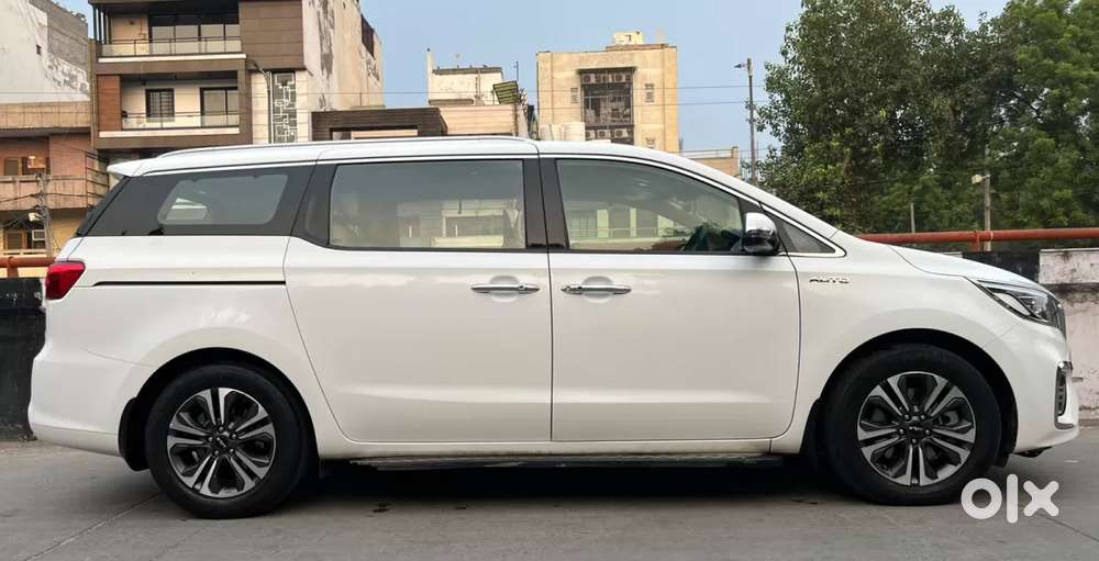 Kia Carnival, 2023, Diesel