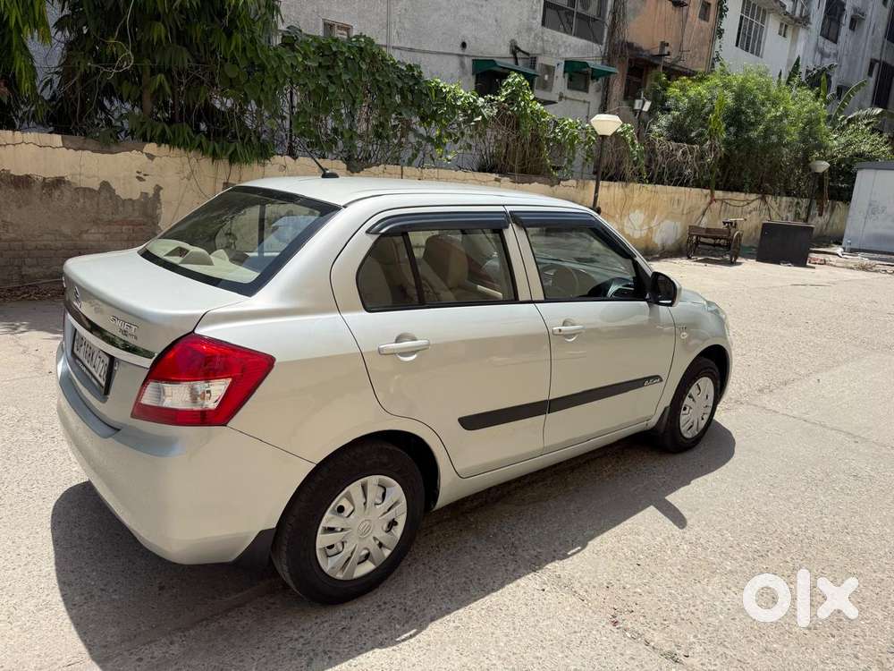 Maruti Suzuki Swift Dzire 1.2 Lxi Bsiv, 2016, Petrol