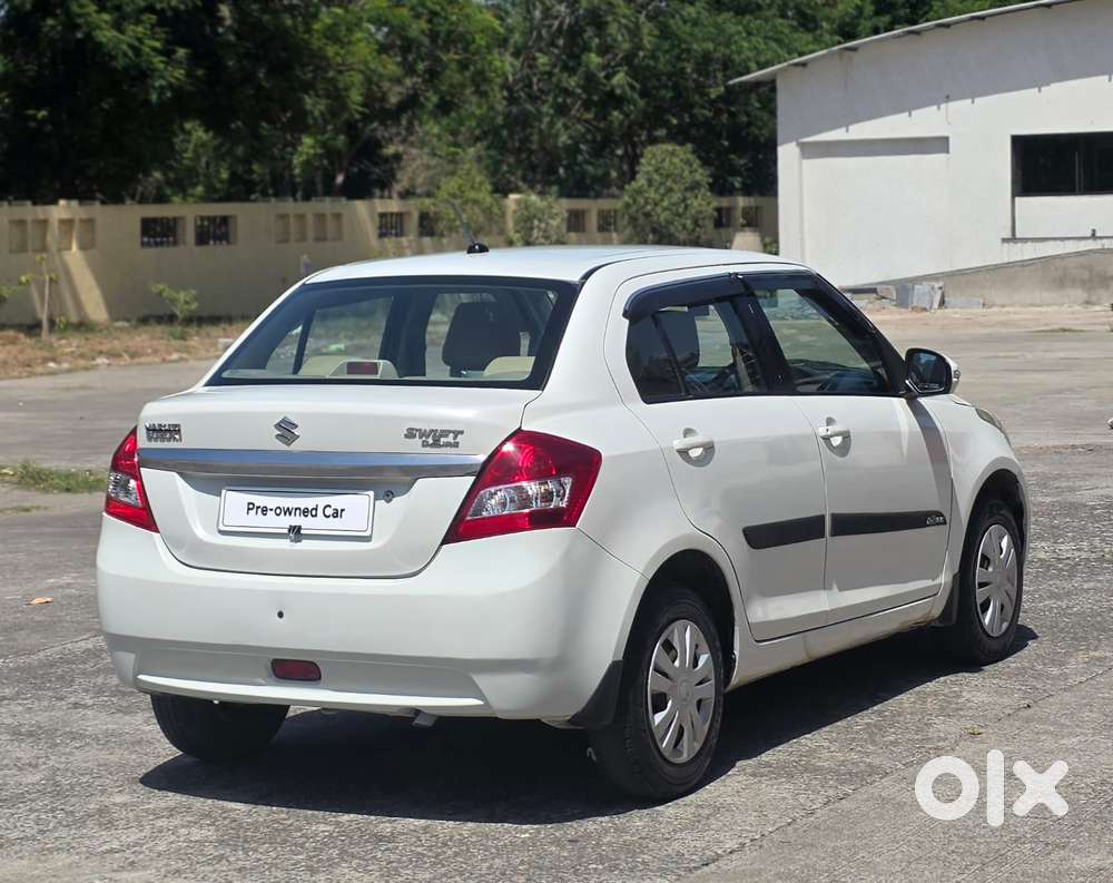 Maruti Suzuki Swift Dzire 1.2 Vxi Bsiv, 2013, Petrol