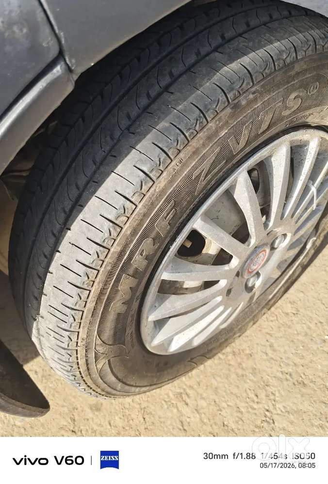 Petrol +cng  Company Fitted Goodd Tyre Original Body