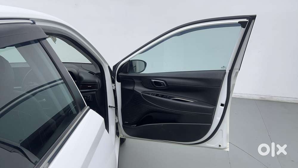 Hyundai I20 Asta (o) 1.2 Ivt, 2022, Petrol