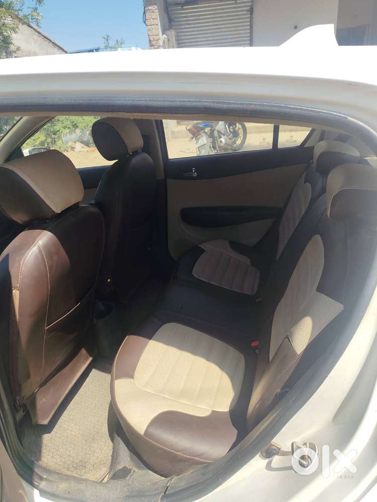 I20 Asta Top Variant With Push Button Start