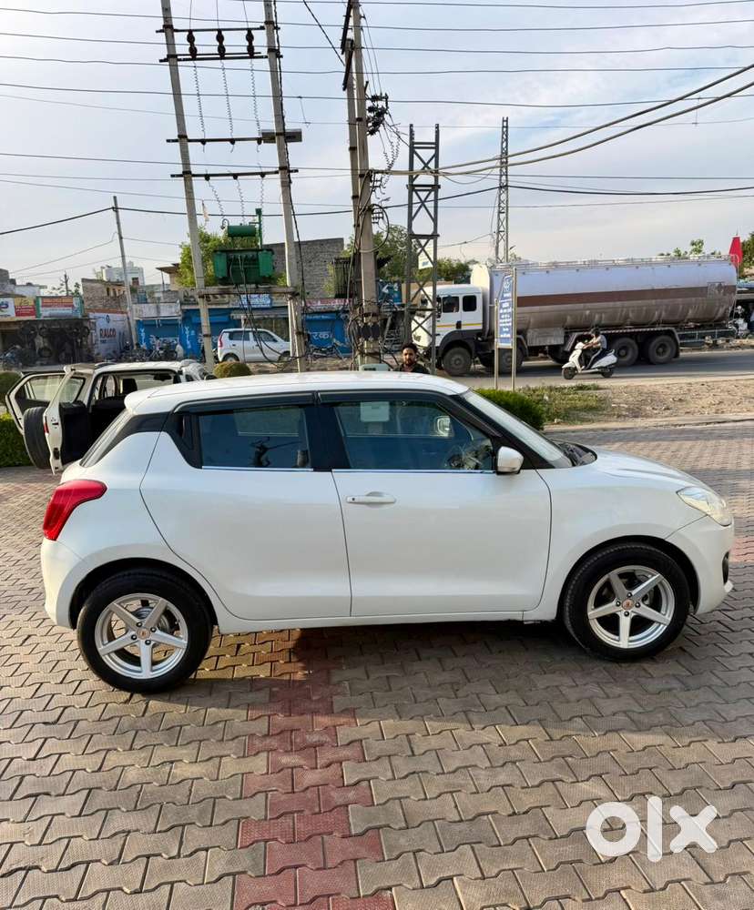 Maruti Suzuki Swift Vxi Optional, 2019, Petrol