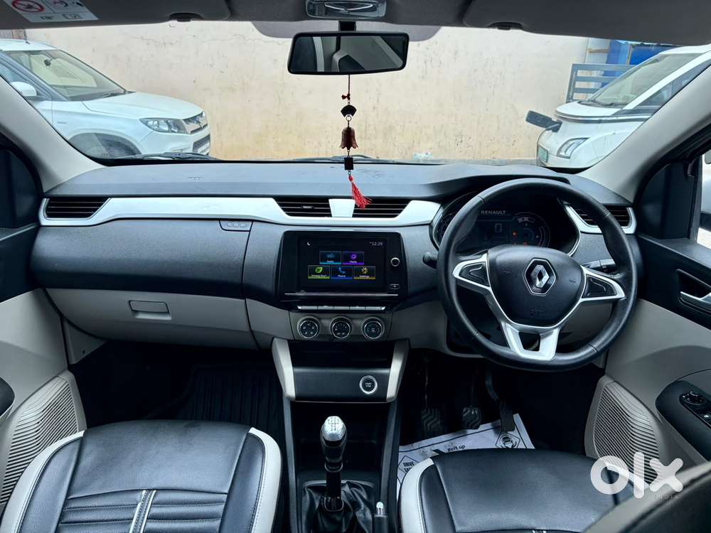 Renault Triber Rxz, 2019, Petrol