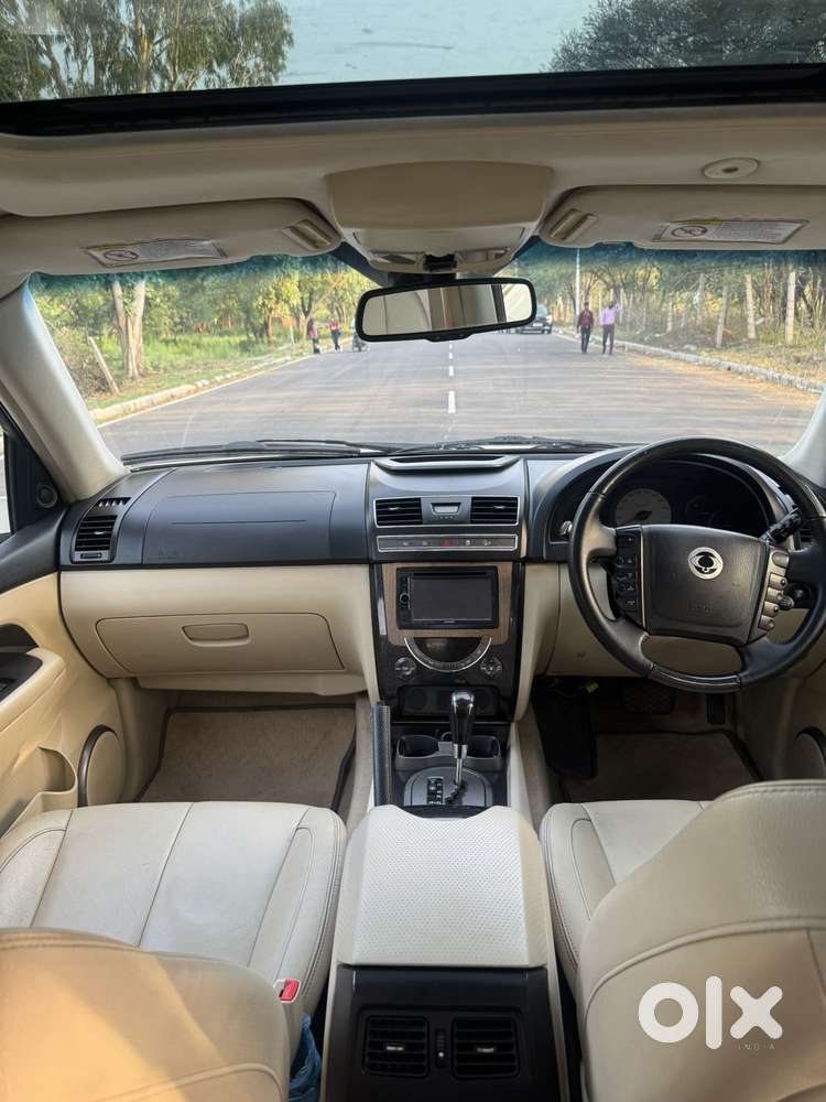 Mahindra Ssangyong Rexton Rx7, 2015, Diesel