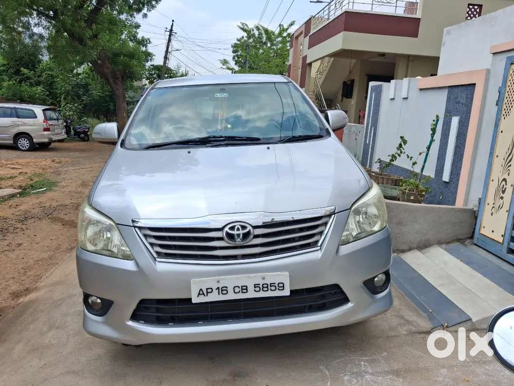 Toyota Innova 2012 Diesel Well Maintained