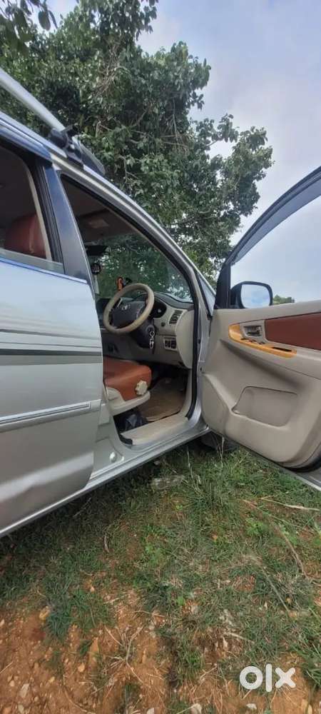Toyota Innova 2.0 Vx 2010