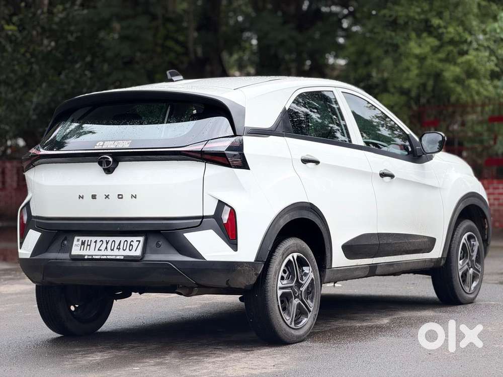 Tata Nexon Smart Plus1.2 Revotron Petrol 5 Mt, 2025, Petrol