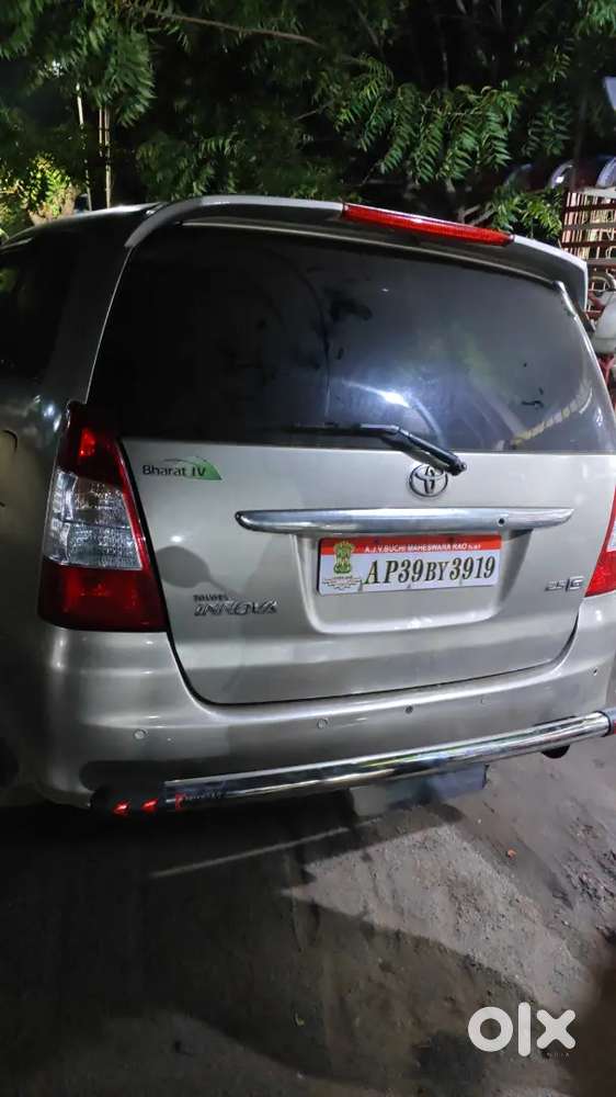 Toyota Innova 2010