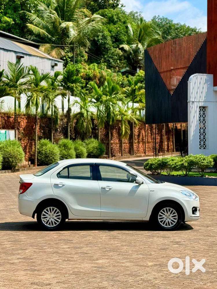 Maruti Suzuki Swift Dzire Amt Zxi, 2019, Petrol