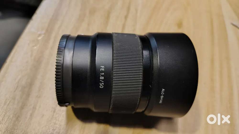 Sony 50mm 1.8 lens