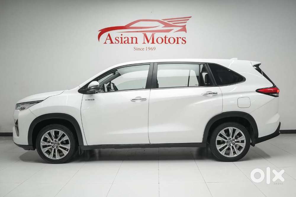 Toyota Innova Hycross 2.0 Zx Hybrid 7 Str, 2023, Petrol