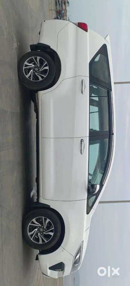 Innova Crysta V