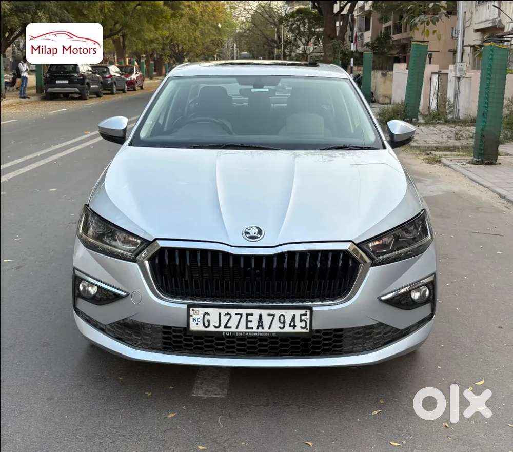Skoda Slavia Style 1.0l Tsi At, 2022, Petrol