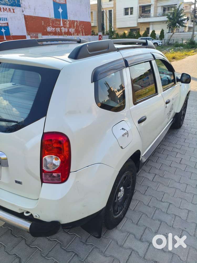 Renault Duster 1.5 Petrol Rxl, 2014, Cng & Hybrids