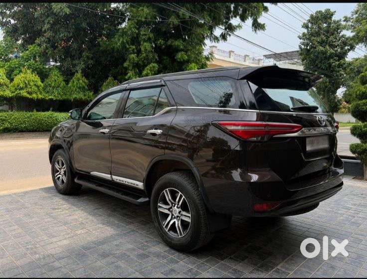 Toyota Fortuner 2022 Diesel Well Maintained