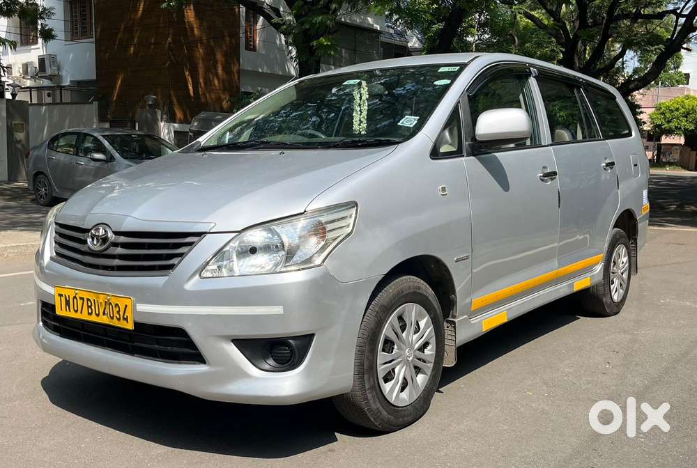 Toyota Innova 2.5 G (diesel) 8 Seater, 2013, Diesel