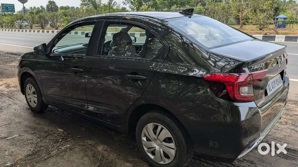 Honda Amaze 2021 Petrol ,18000 Km Driven , Company Service