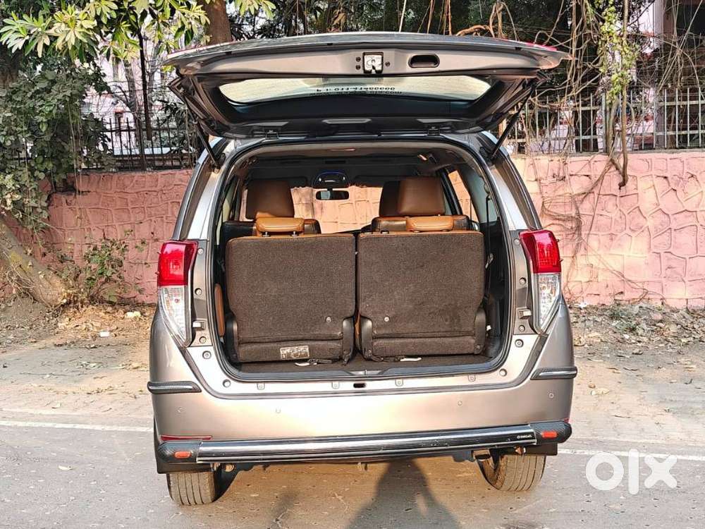 Toyota Innova Crysta