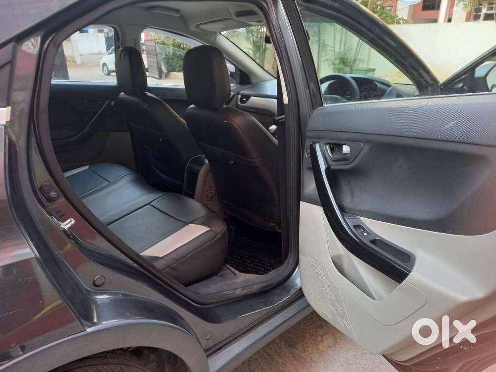 Tata Nexon 1.5 Revotorq Xm (s), 2018, Diesel