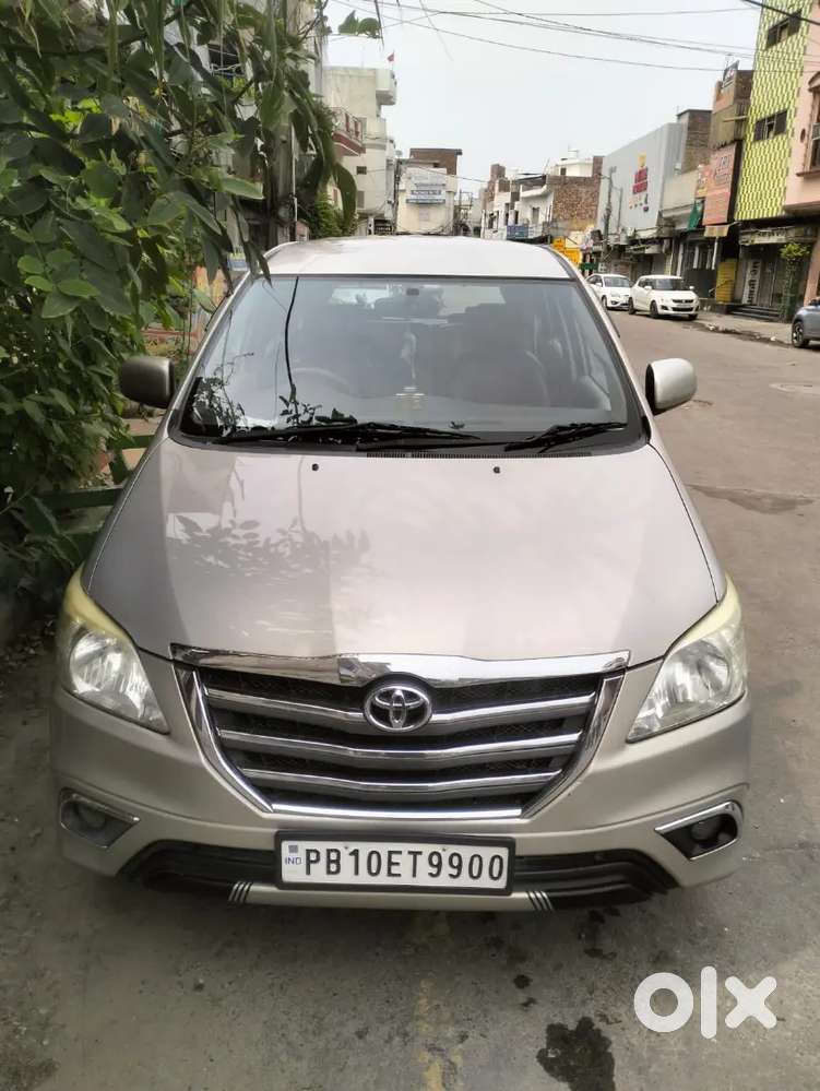 Toyota Innova Diesel 2014