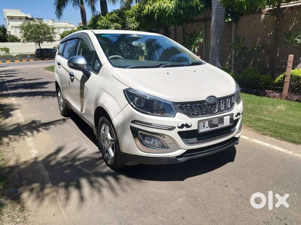 Mahindra Marazzo M6, 2019, Diesel