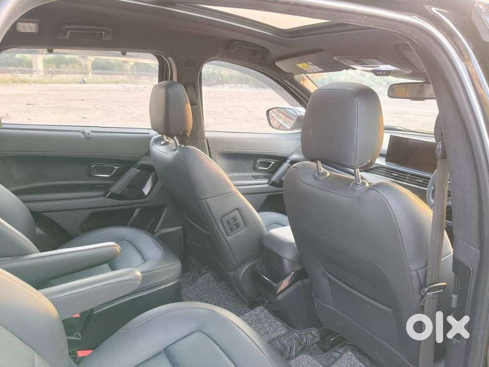 Tata Safari Accomplished Dark Edition, 2023, Diesel