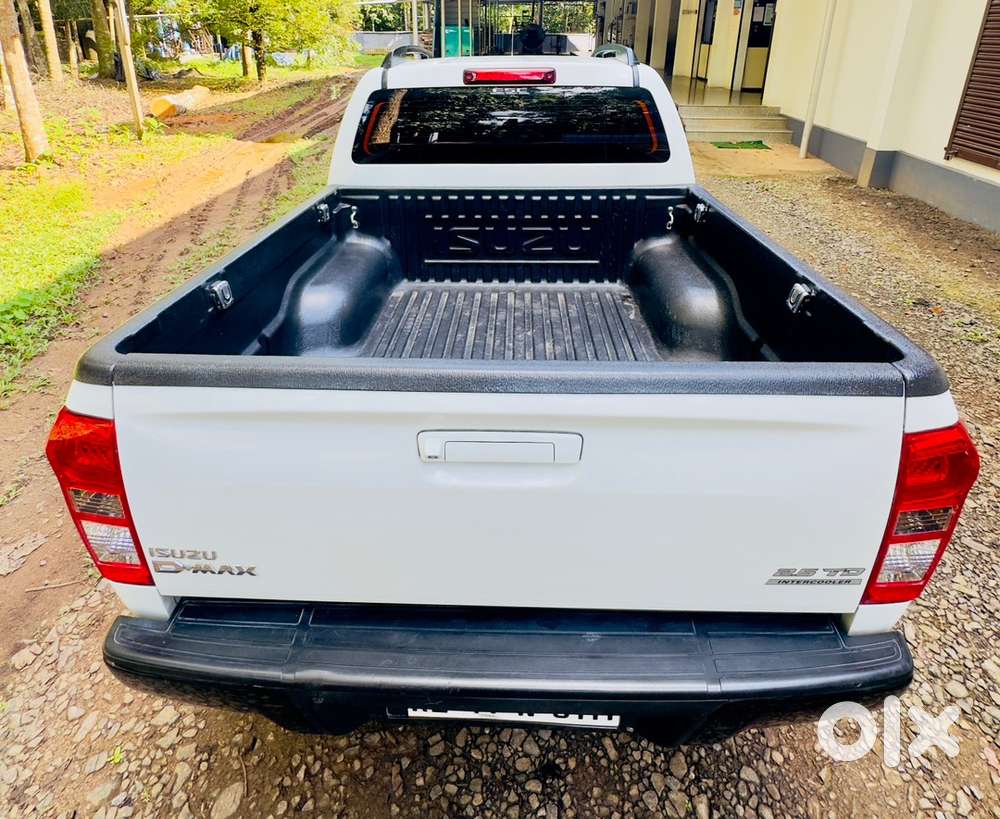 Isuzu D-max V-cross 2018 Diesel Good Condition