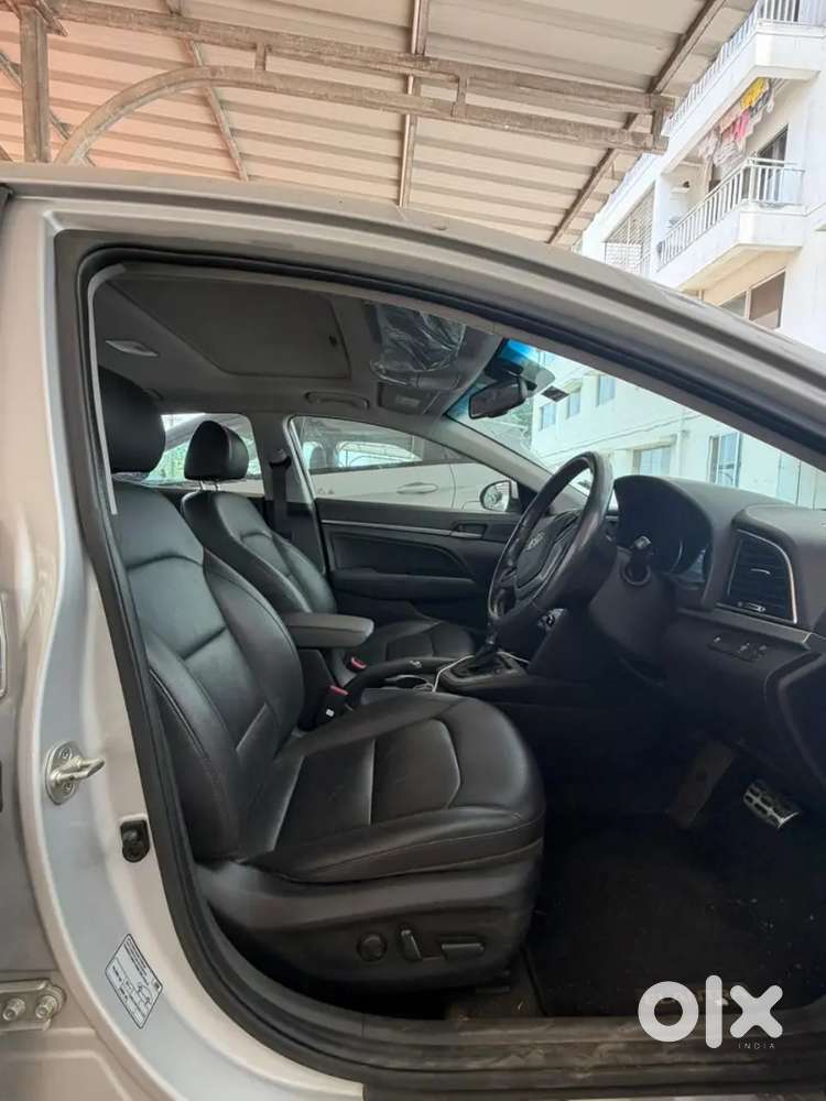 Hyundai New Elantra 2017 Petrol Well Maintained