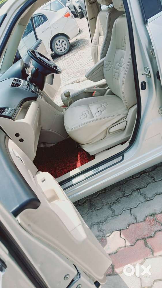 Maruti Suzuki Swift Dzire Zdi Bsiv, 2016, Diesel