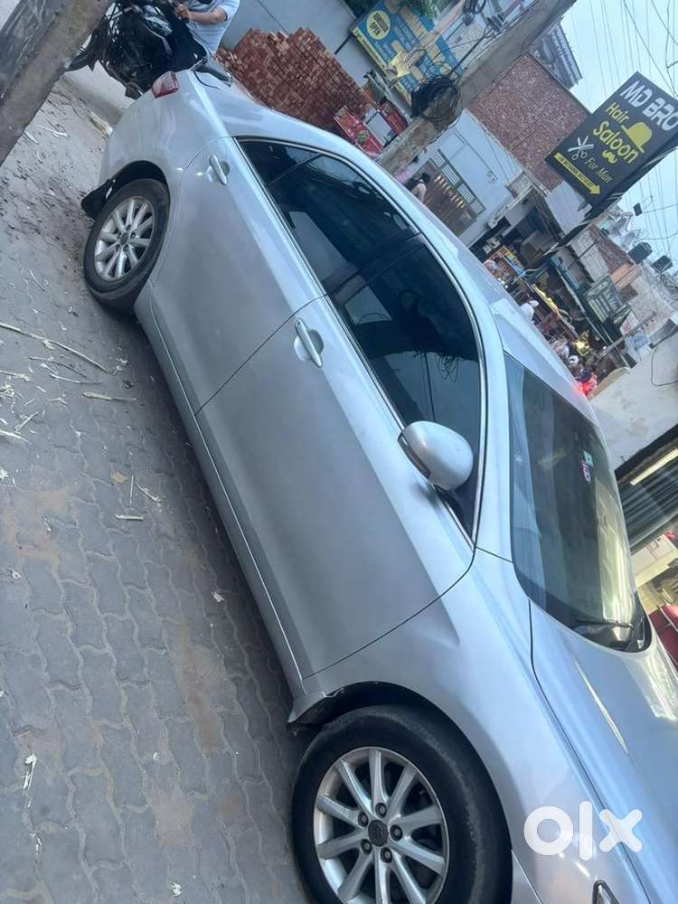 Toyota Camry 2012 Cng & Hybrids 76000 Km Driven