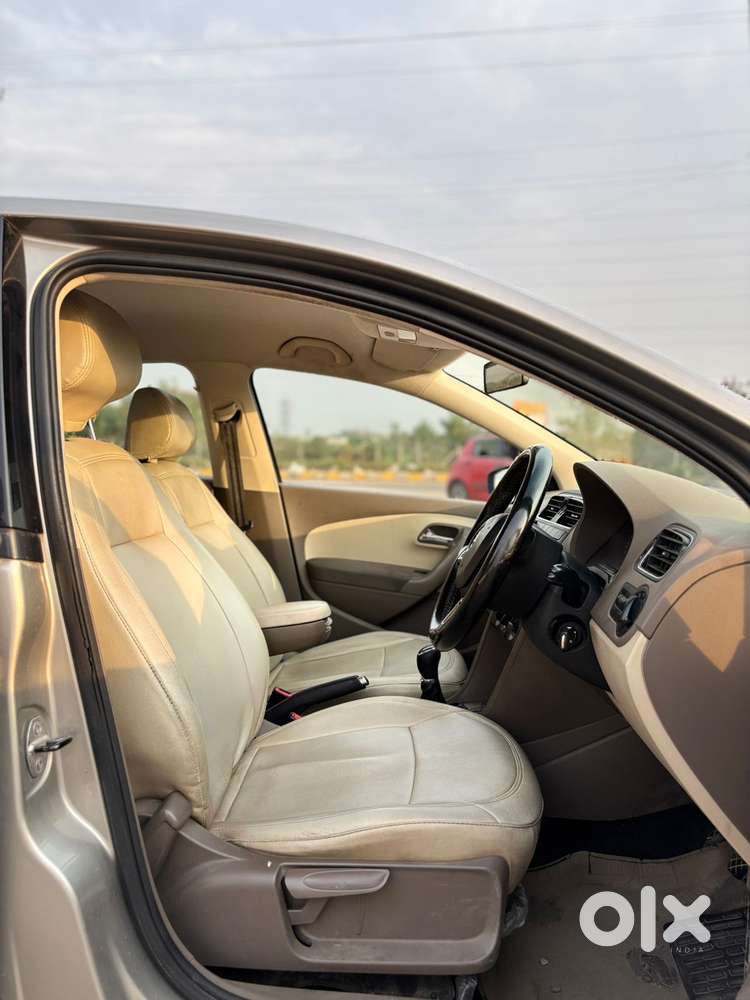 Skoda Rapid 1.5 Elegance Tdi Mt, 2015, Diesel