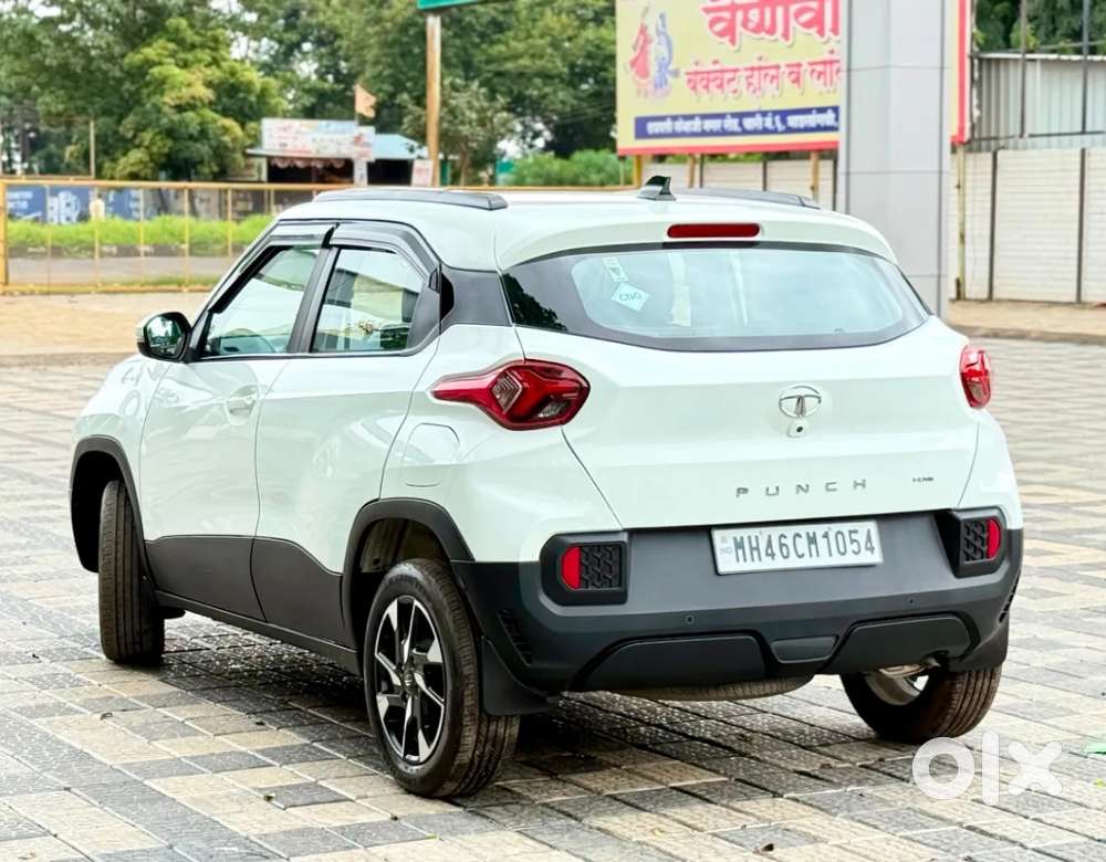 Tata Punch Accomplished Dazzle Sunroof Cng, 2023, Cng & Hybrids
