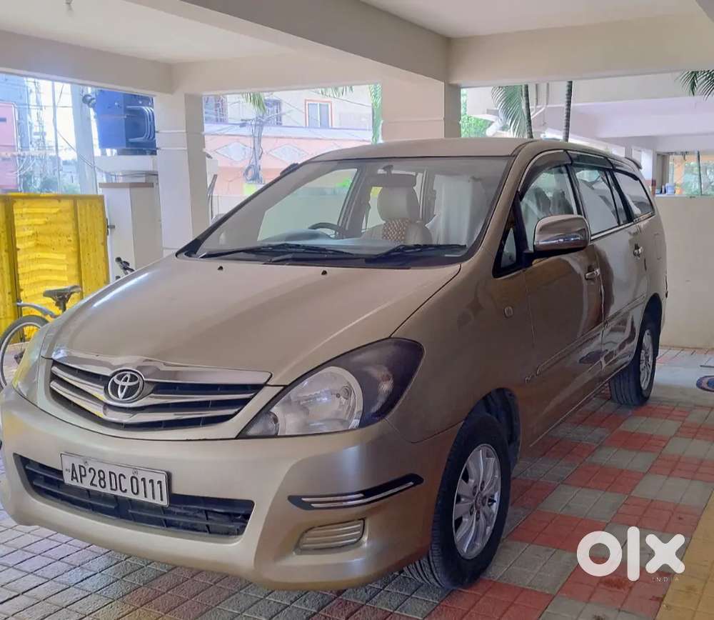 Toyota Innova 2.5 V 2009