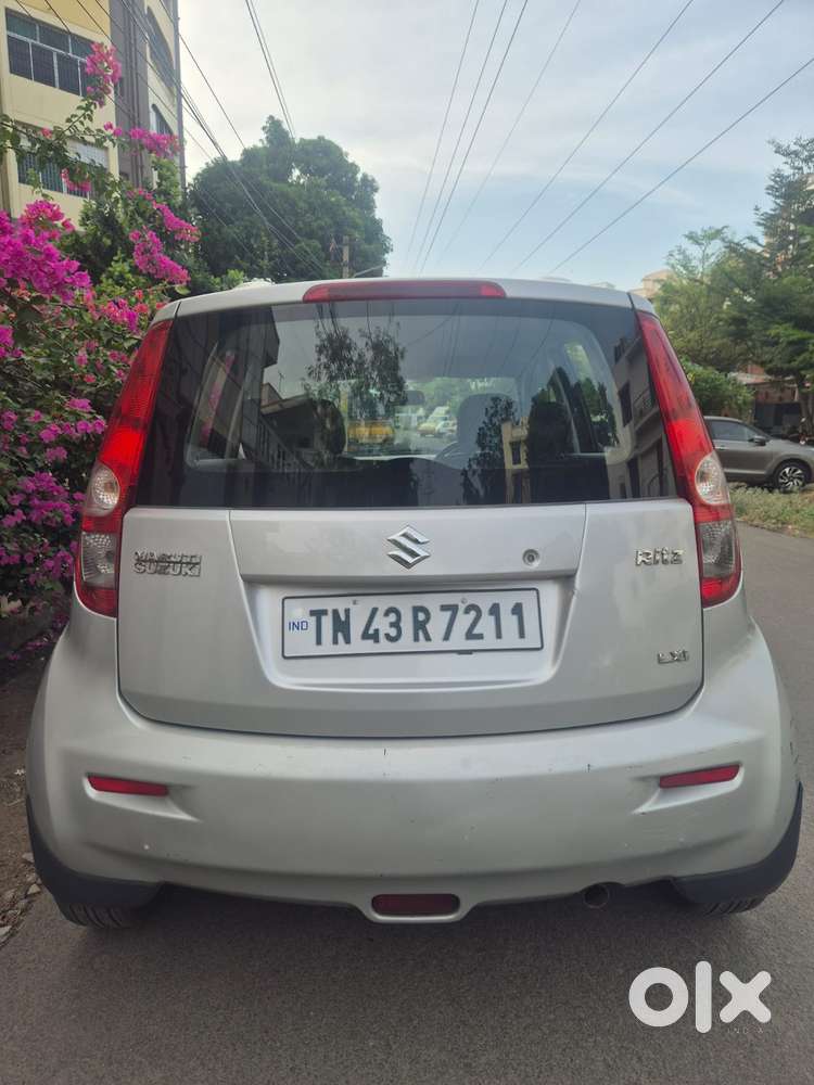 Maruti Suzuki Ritz Lxi, 2011, Petrol