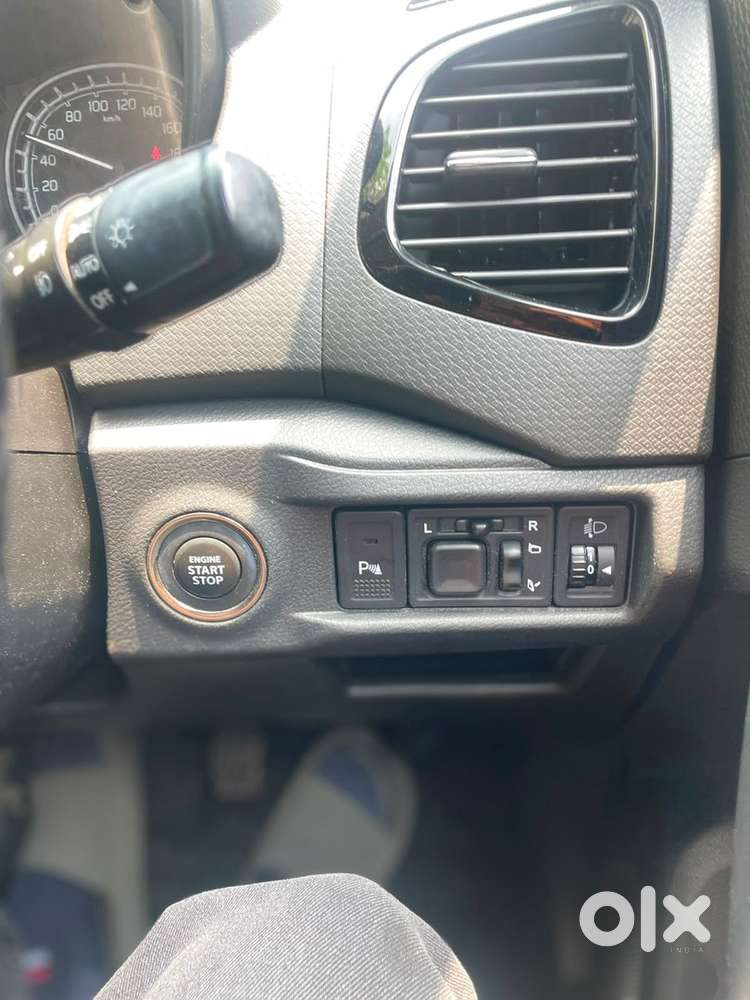 Maruti Suzuki Brezza 2017 Year