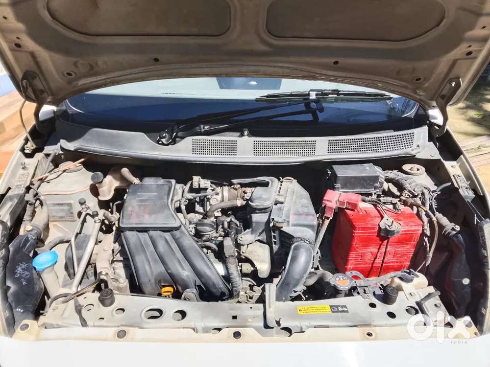 A Well Maintained 7 Seater Car With Smooth Condition