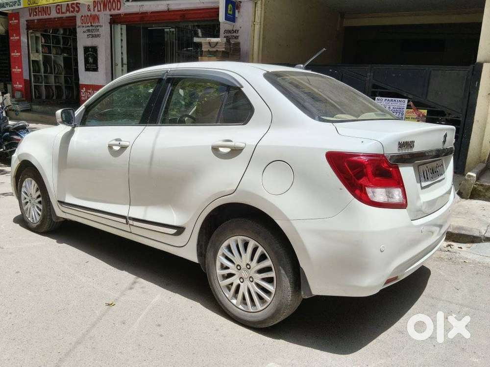 Maruti Suzuki Dzire 1.2 Zxi, 2017, Petrol