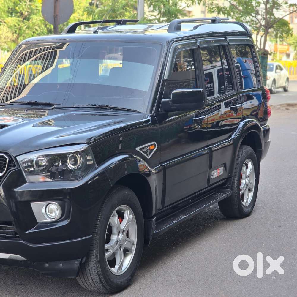 Mahindra Scorpio S10, 2016, Diesel