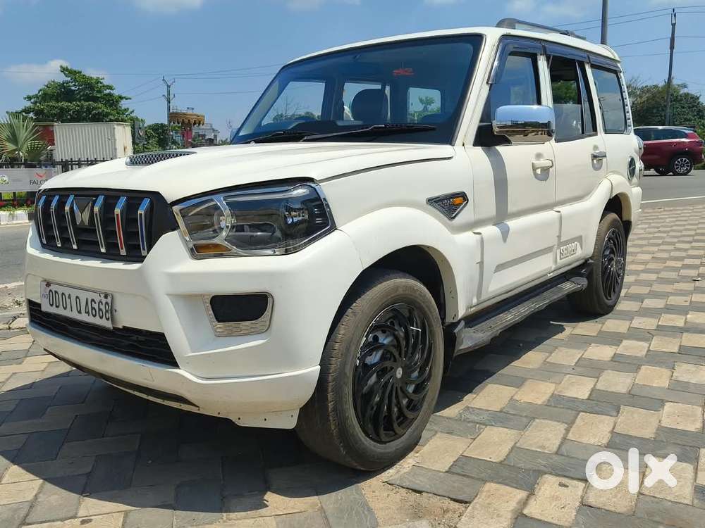 Mahindra Scorpio S6 Plus, 2017, Diesel