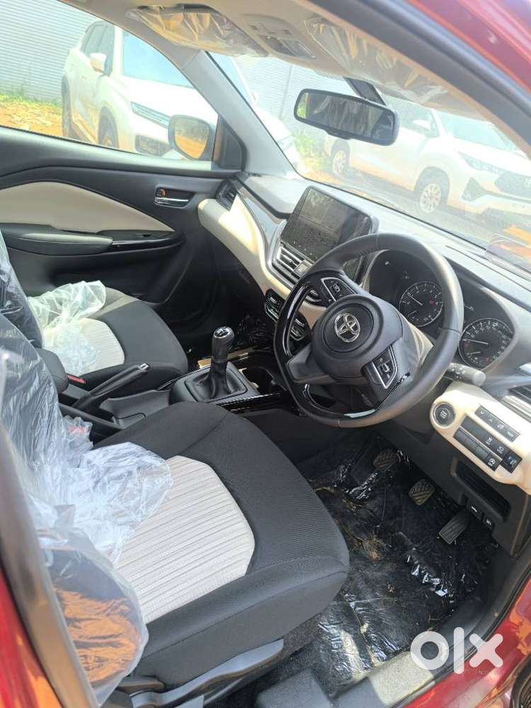 Toyota Glanza 1.2 V, 2025, Petrol