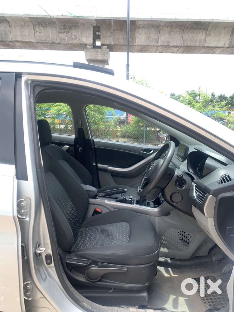 Tata Nexon 1.2 Revotron Xz Plus Dual Tone Roof, 2019, Petrol