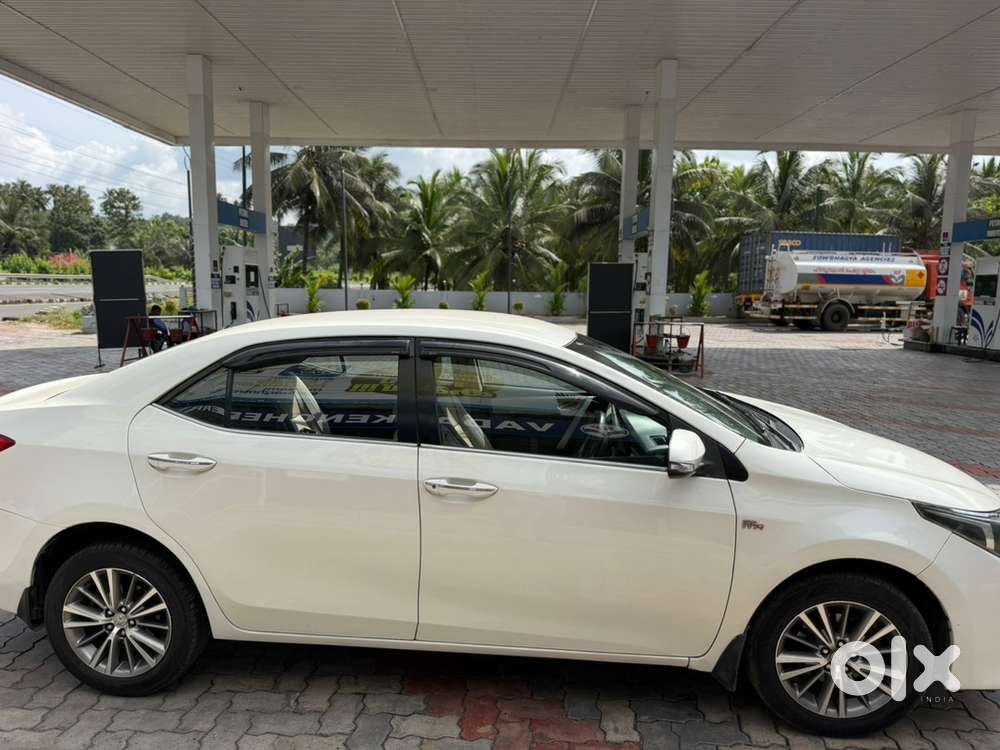 Toyota Corolla Altis 2014