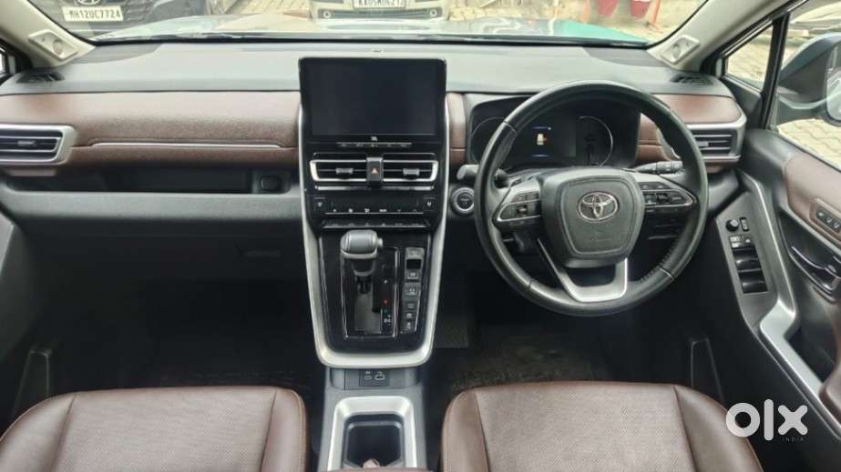 Toyota Innova Hycross Zx(o), 2024, Petrol