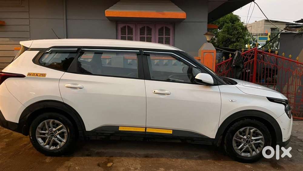 Kia Carens 2023 Diesel 125083 Km Driven