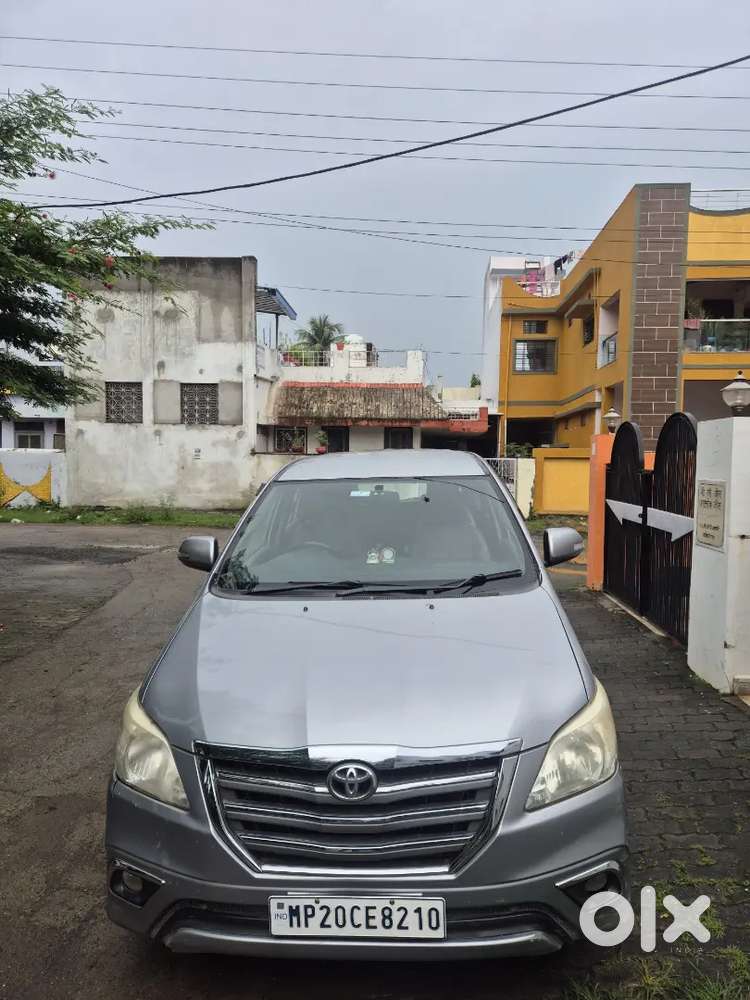 Grey Toyota Innova