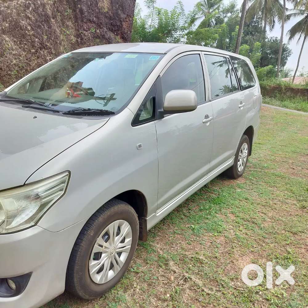 Toyota Innova 2.5 G 2013